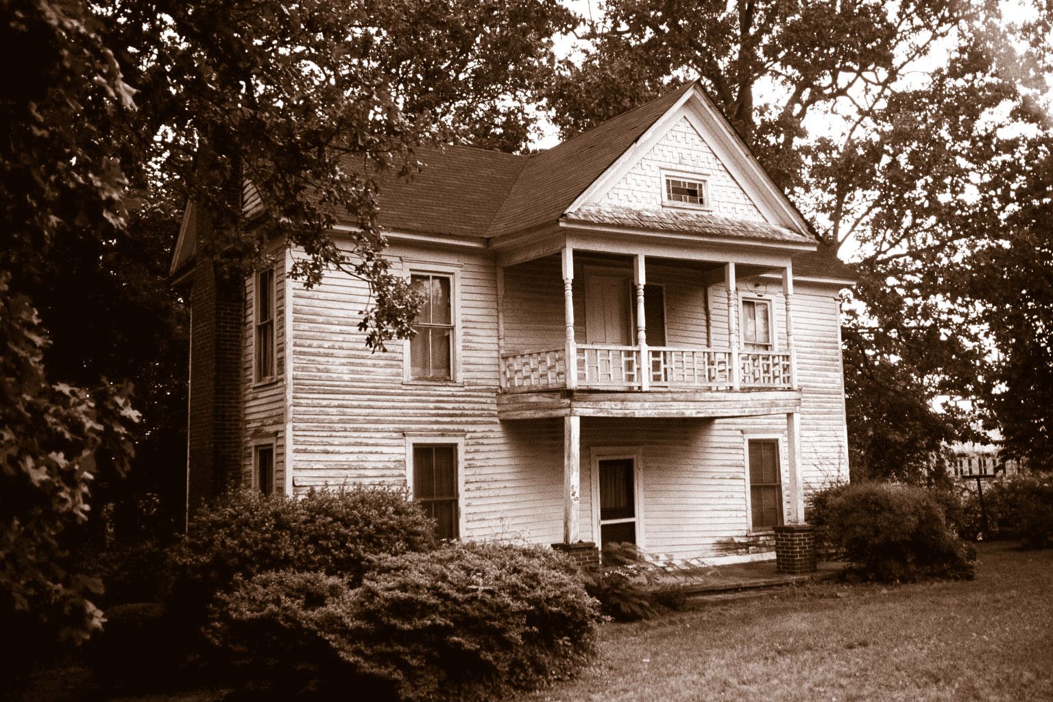 Moulder house on Norcross-Tucker Road